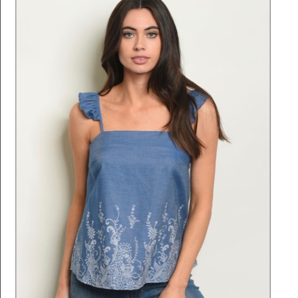 🌺NWOT🌺Blue Denim Tank Top🌺